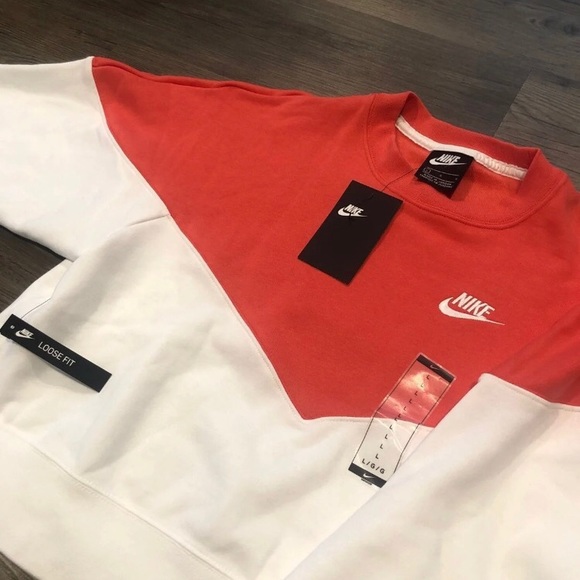 Nike Heritage Colorblock Cropped Sweater NWT - Picture 3 of 4